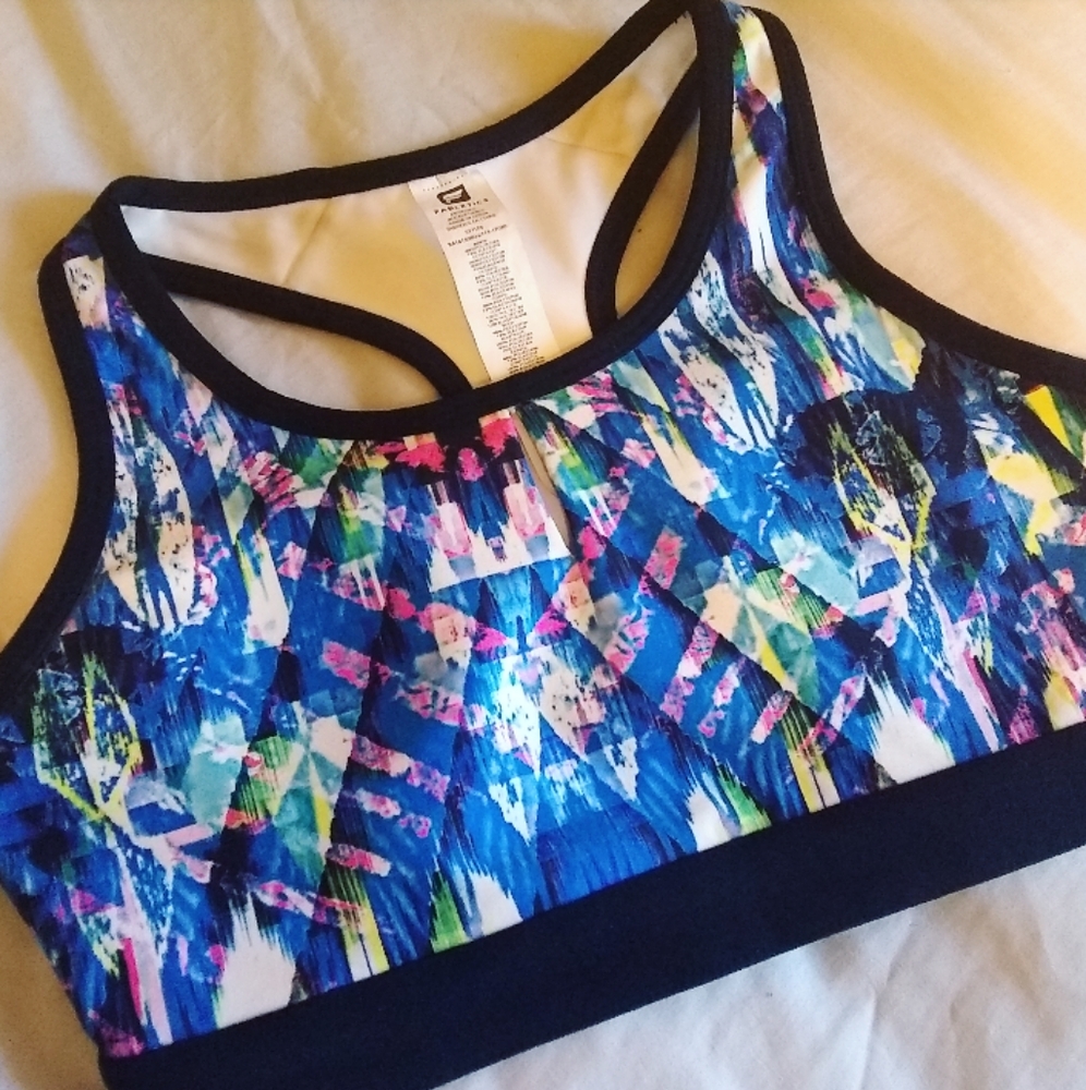 NWOT Fabletics sports bra/workout gear